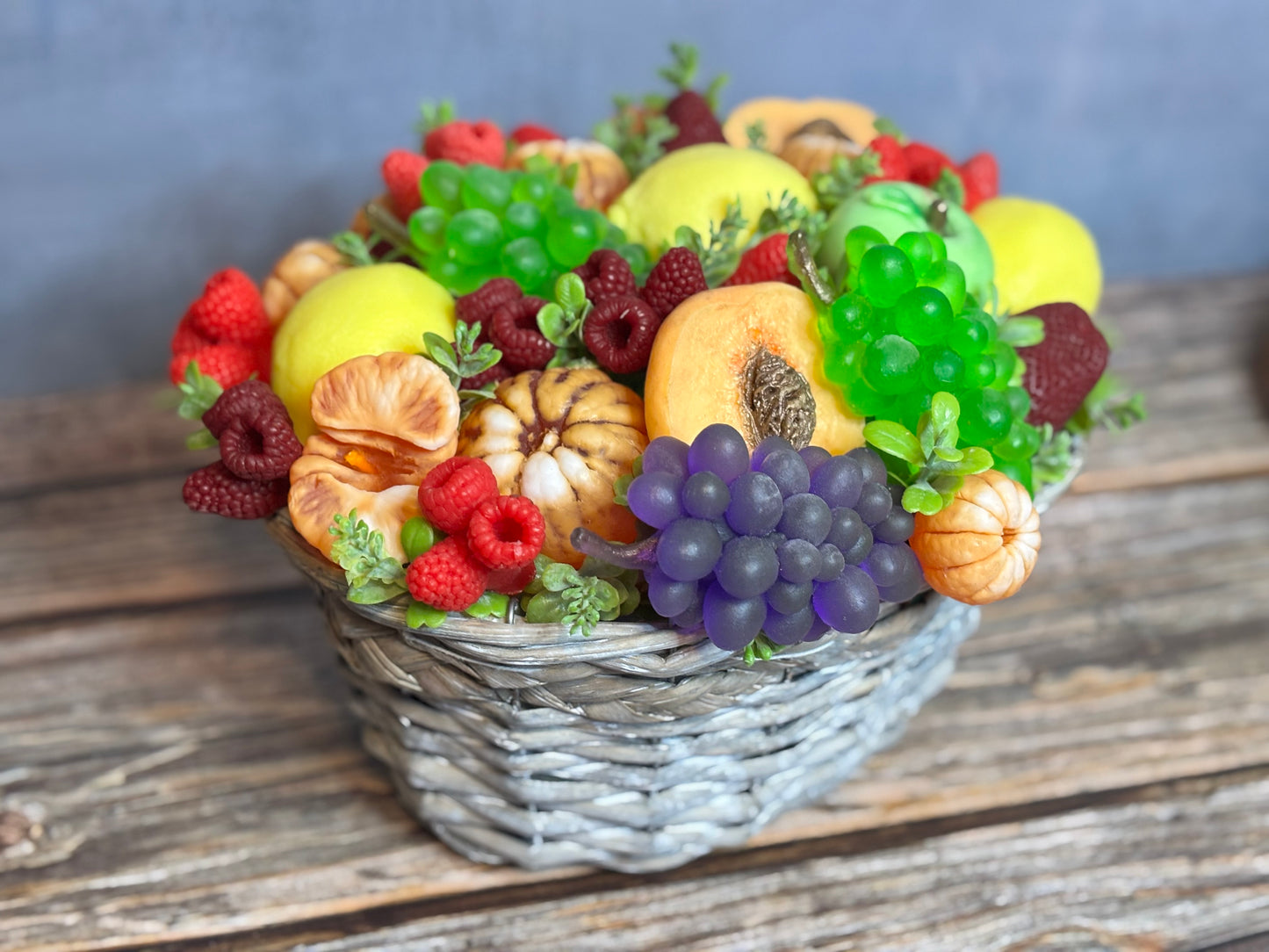 Fruit basket