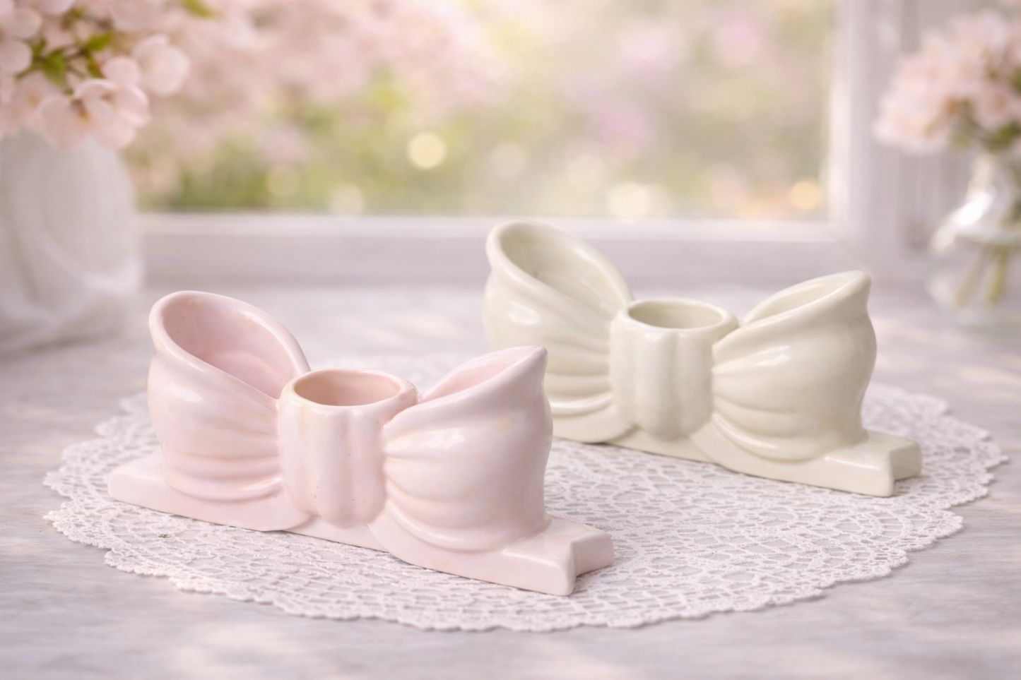 Amélie Bow Holder